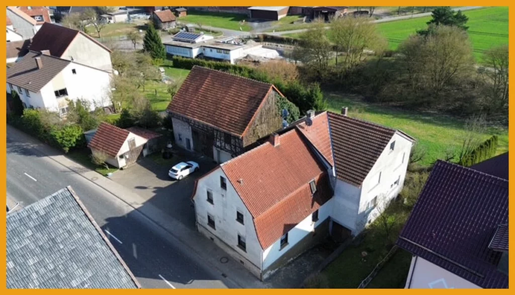 EIN FALL FÜR ZWEI FAMILIEN!
KEINE KÄUFERPROVISION!