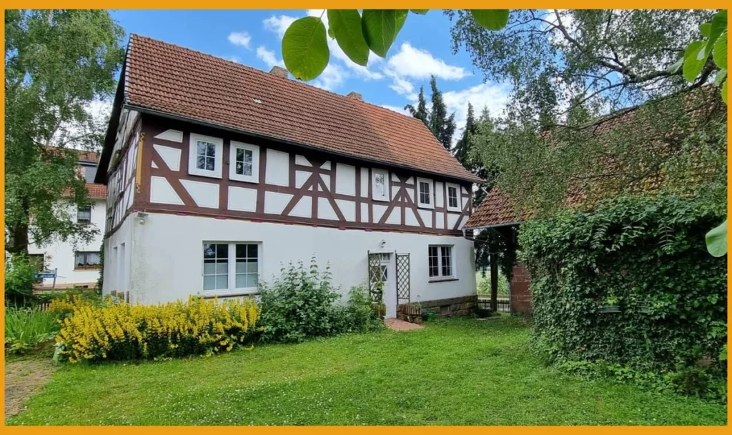 HISTORISCHES HOFANWESEN IN RUHIGER LAGE! 
KEINE KÄUFERPROVISION