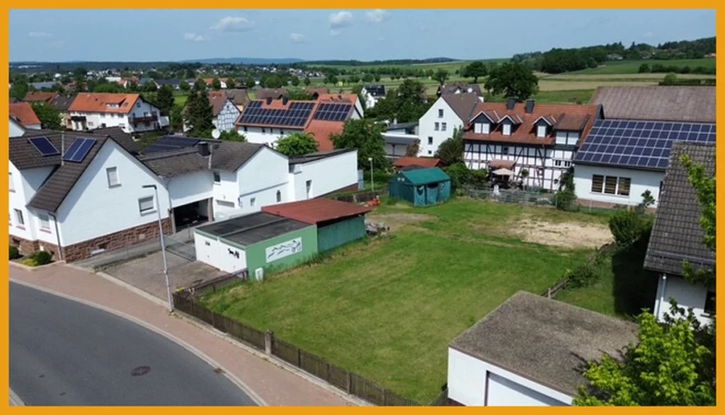 ZENTRAL GROSS UND RUHIG!
KEINE KÄUFERPROVISION!