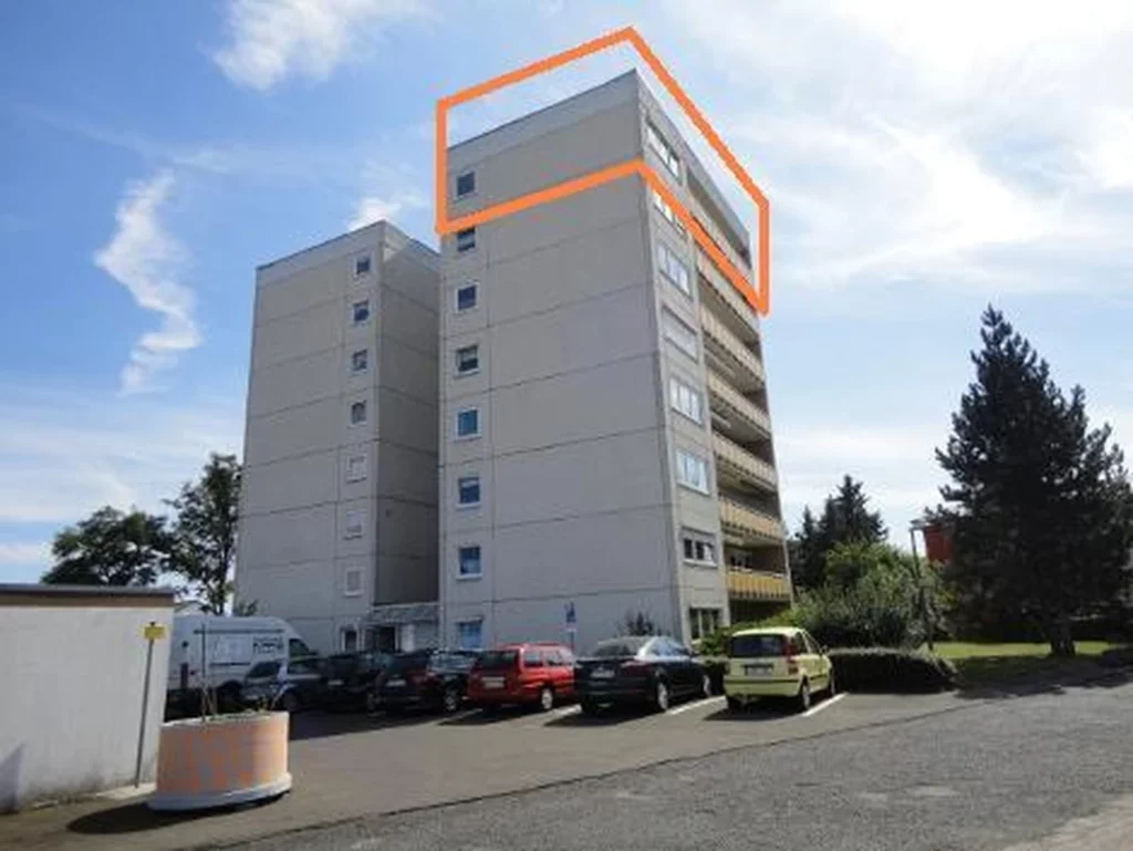 ÜBER DEN DÄCHERN VON ALSFELD! GROSSE WOHNUNG MIT BALKON!