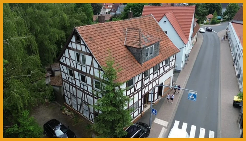 TOP LAGE FÜR GESCHICKTE HÄNDE!
KEINE KÄUFERPROVISION!